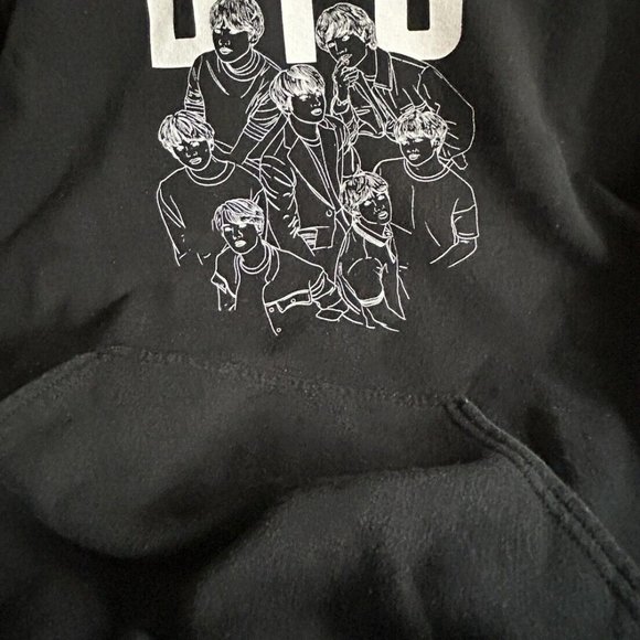 BTS Bangtan South Korean Boy Band Hoodie Womens M 2019 Rose Bowl Stadium Concert - Picture 3 of 5
